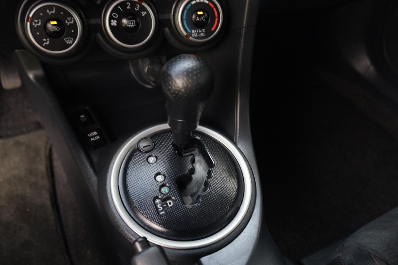 Scion tC Sports Coupe 6-Spd AT 2013