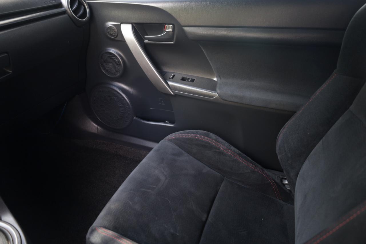 Scion tC Sports Coupe 6-Spd AT 2013