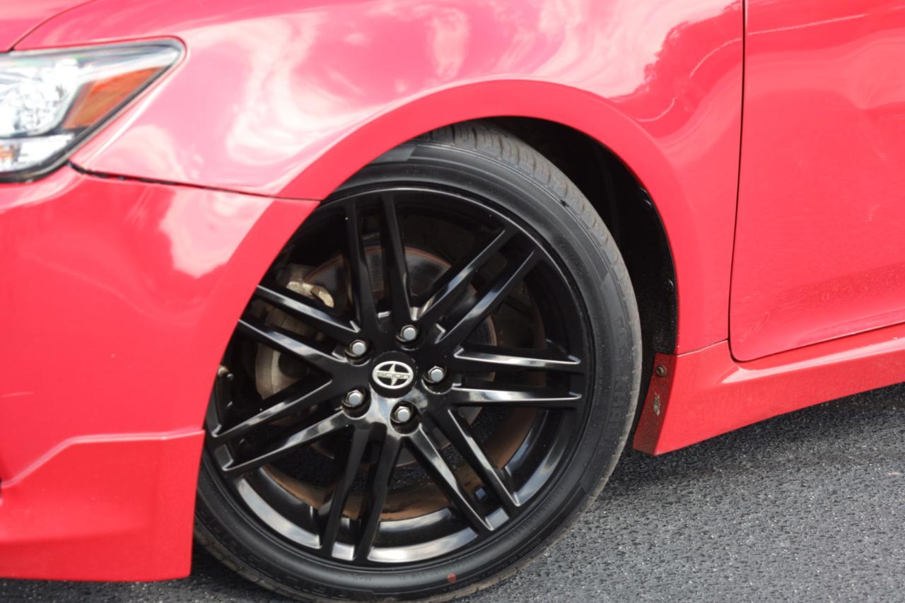 Scion tC Sports Coupe 6-Spd AT 2013