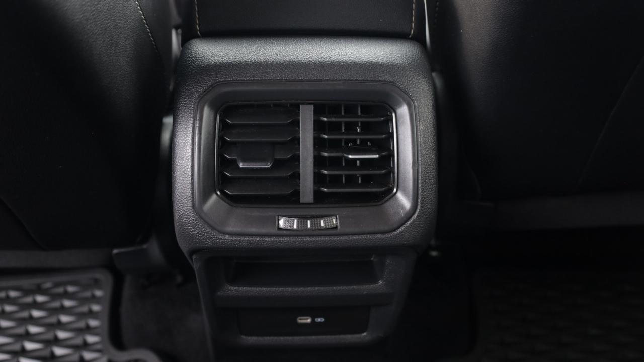 Volkswagen Taos SE 2022