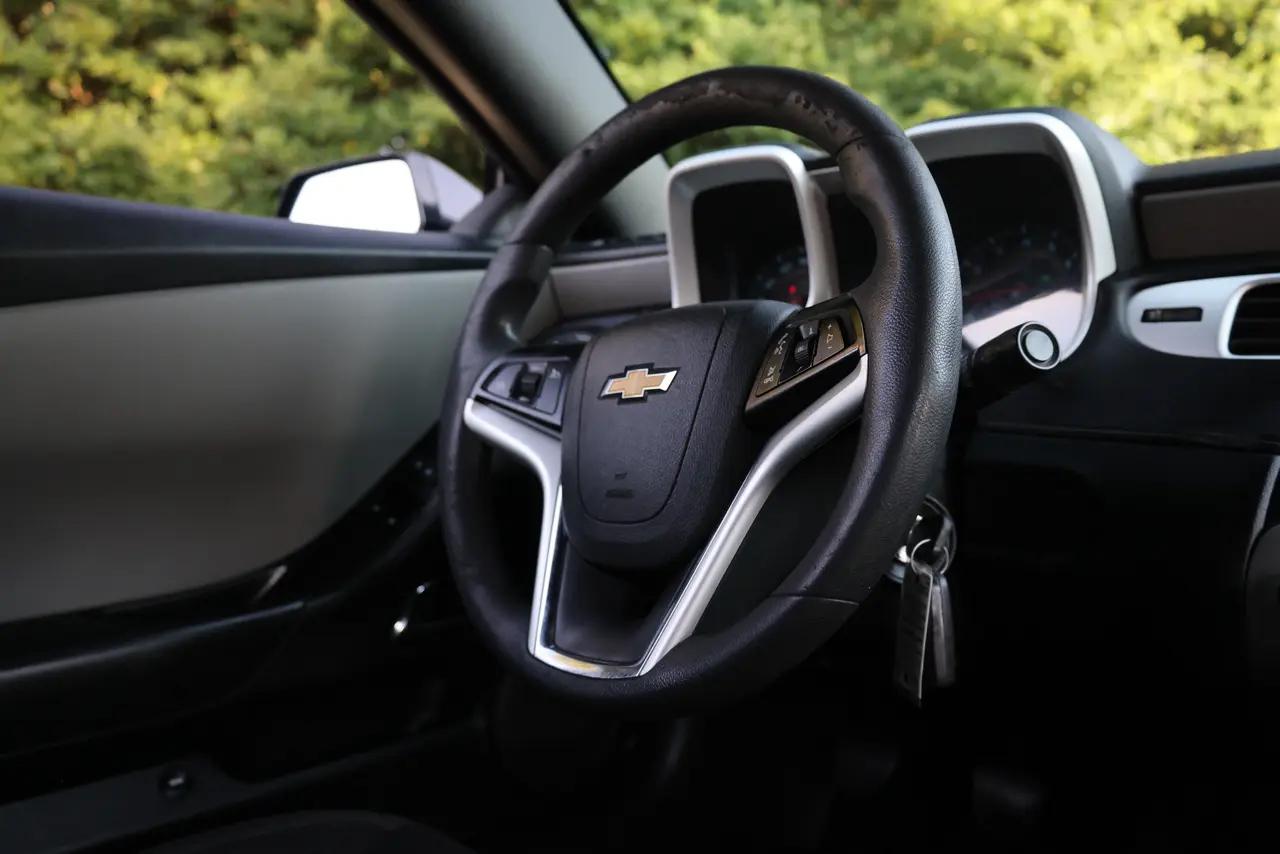 Chevrolet Camaro LS Coupe 2013