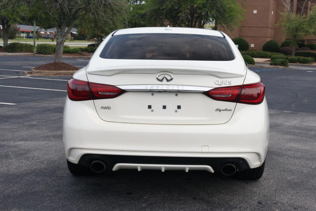 Infiniti Q50 3.0t LUXE AWD 2019