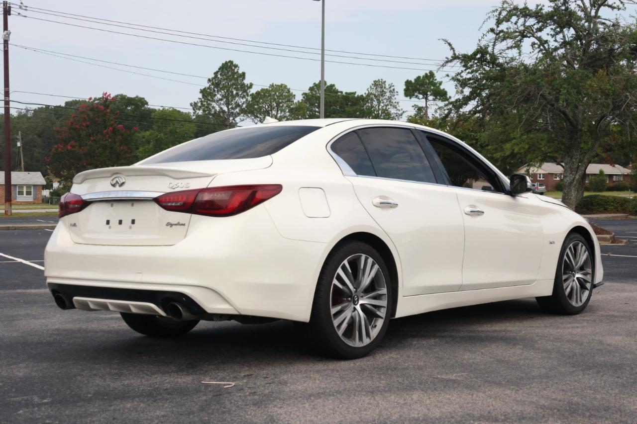 Infiniti Q50 3.0t LUXE AWD 2019