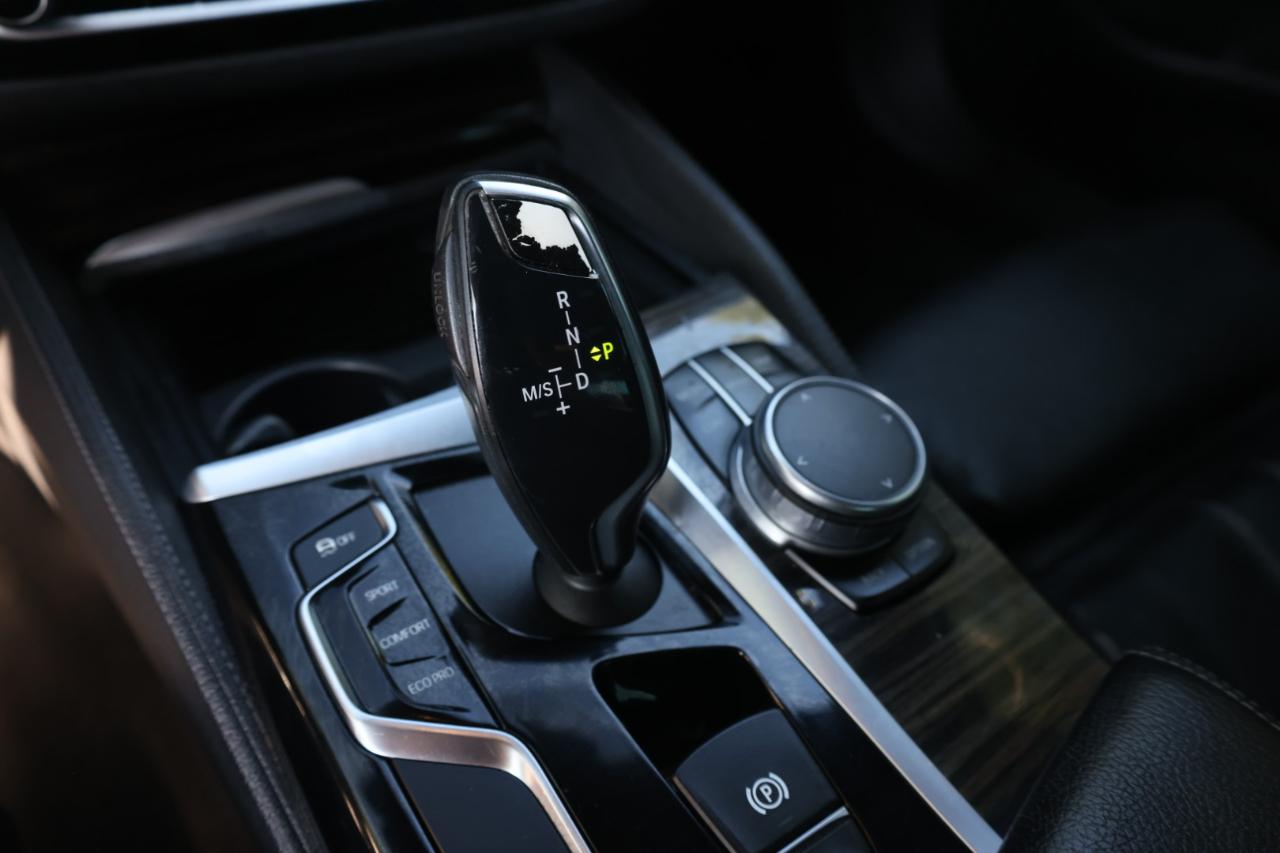 BMW 5-Series 530i 2018