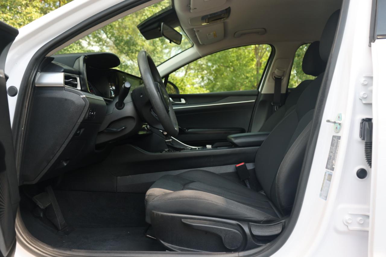 Kia K5 LXS 2022