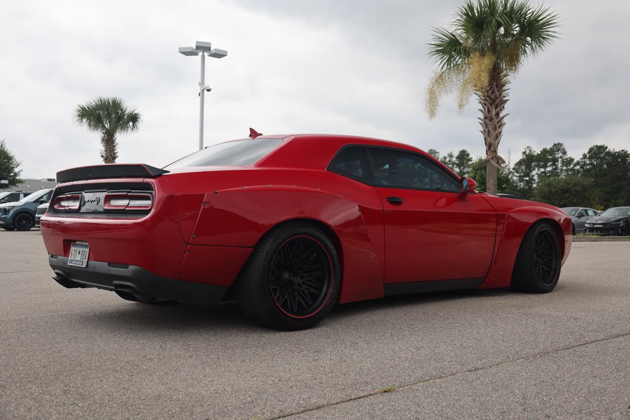 Dodge Challenger SRT Hellcat 2016