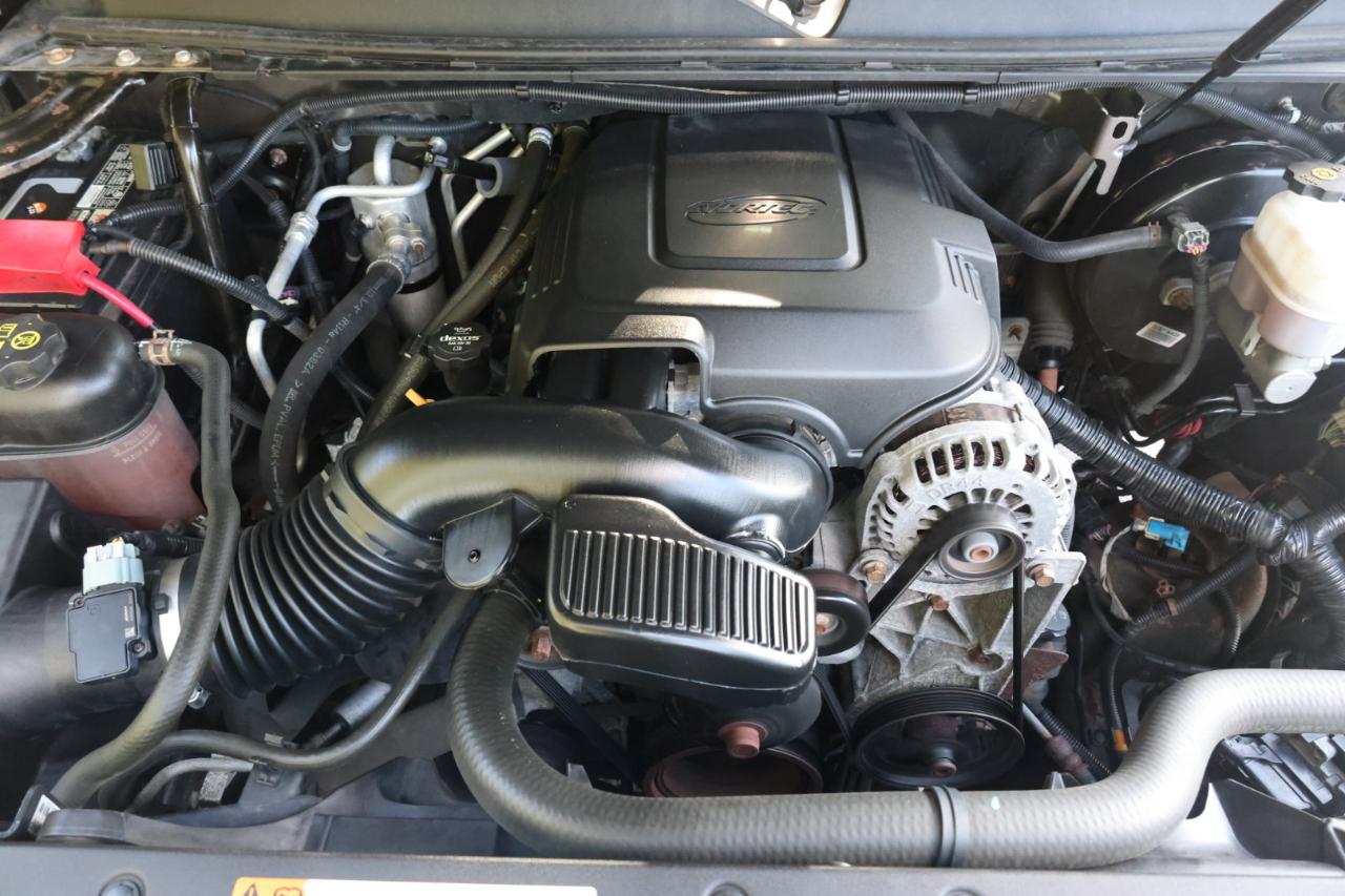 Cadillac Escalade ESV 4WD 4dr Premium 2012