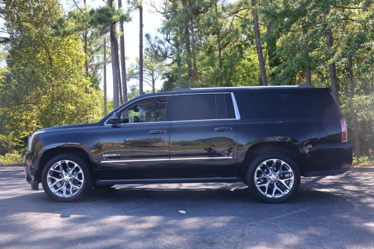 GMC Yukon XL Denali 4WD 2017