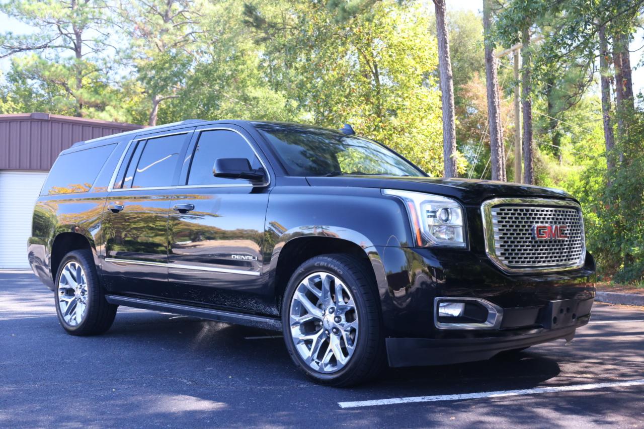 GMC Yukon XL Denali 4WD 2017