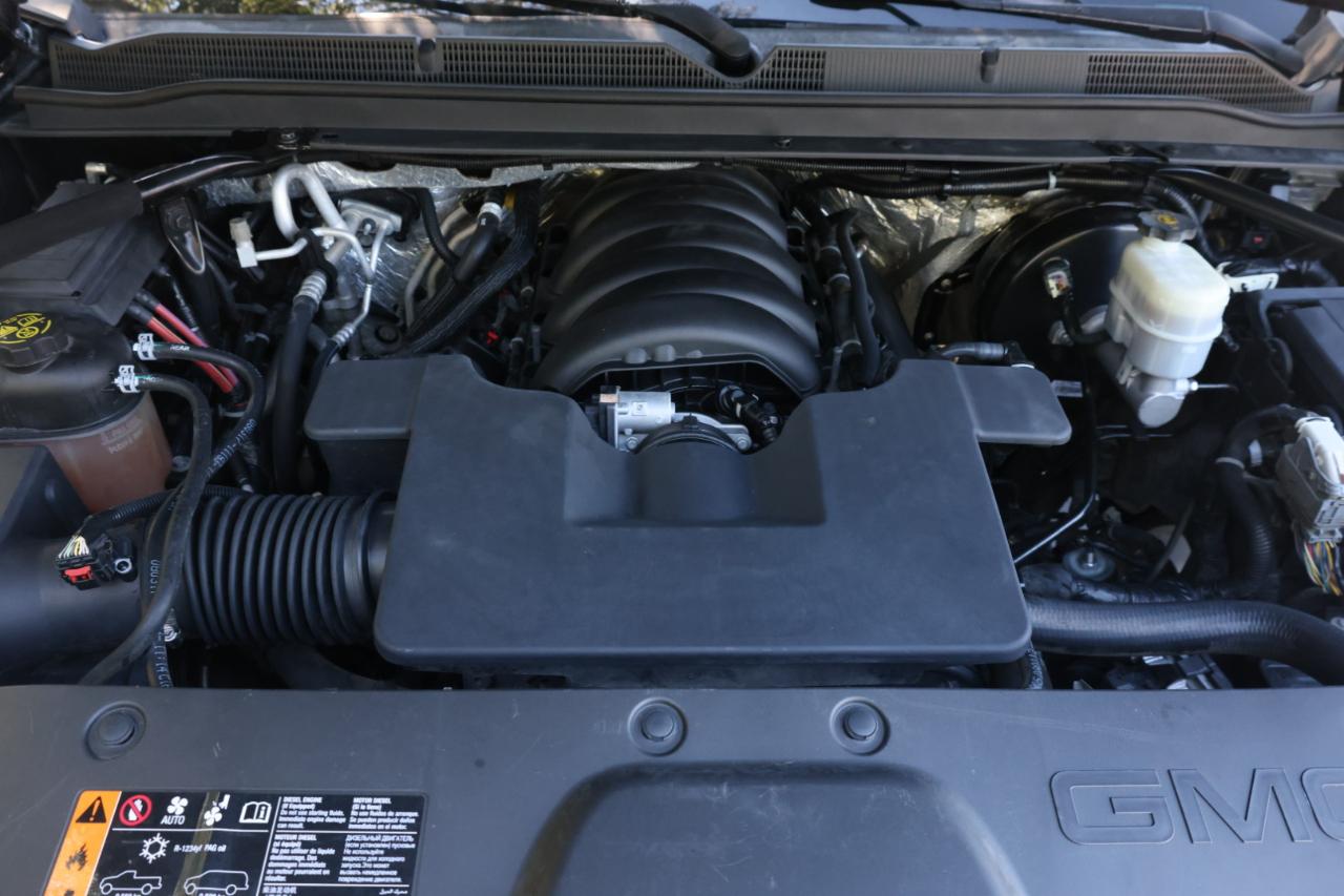 GMC Yukon XL Denali 4WD 2017