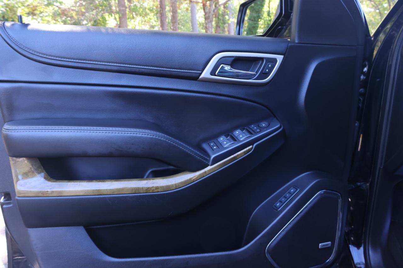 GMC Yukon XL Denali 4WD 2017