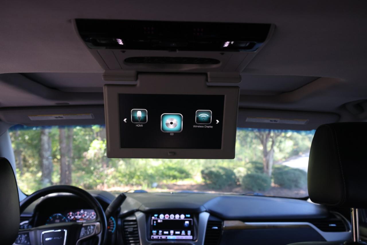 GMC Yukon XL Denali 4WD 2017