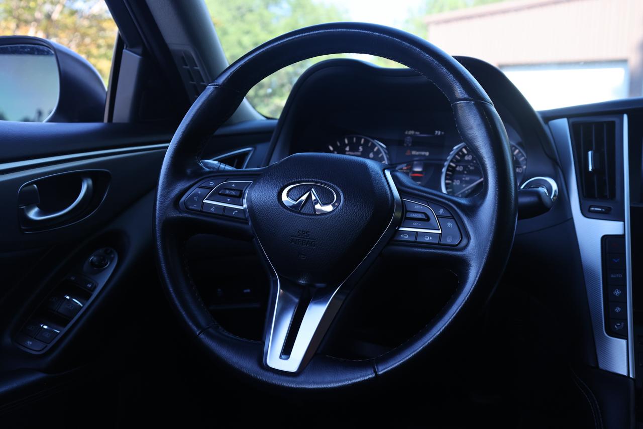Infiniti Q50 3.0t LUXE 2021