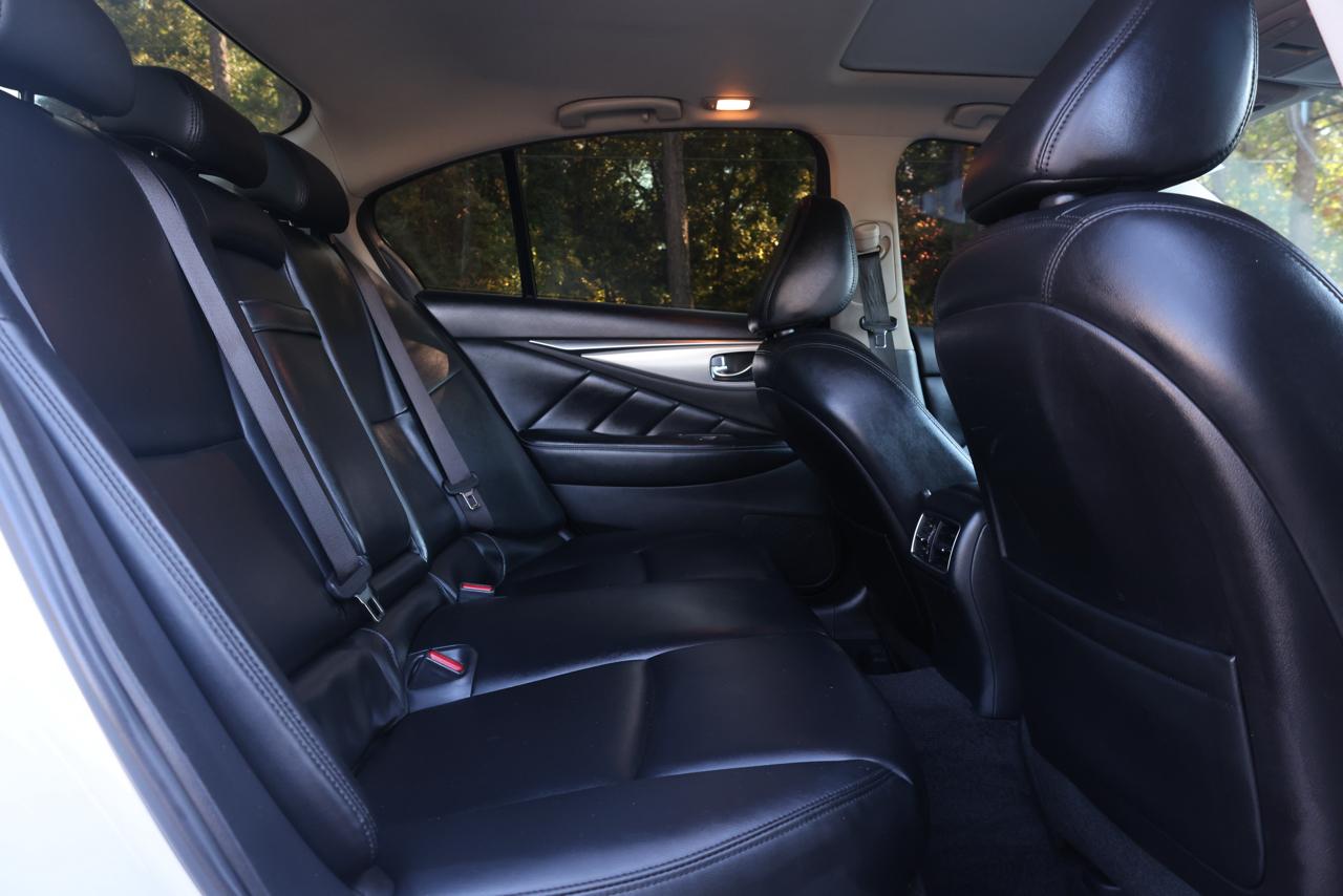 Infiniti Q50 3.0t LUXE 2021