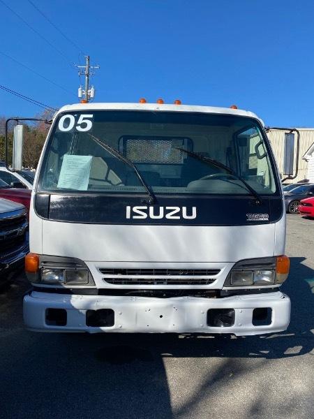Isuzu NPR  2005