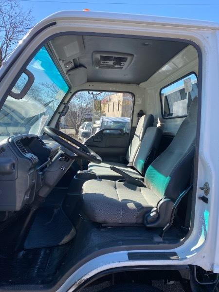 Isuzu NPR  2005