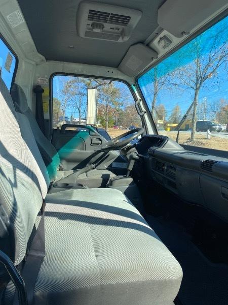 Isuzu NPR  2005
