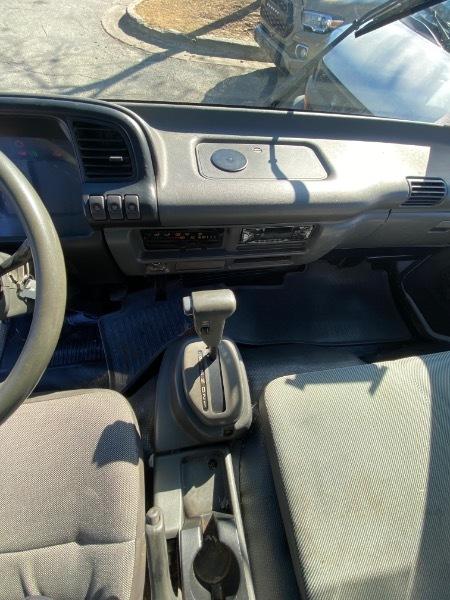 Isuzu NPR  2005