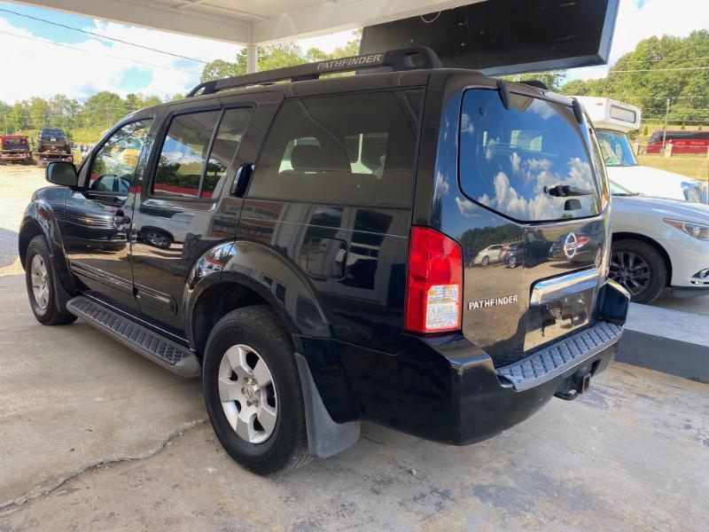 Nissan Pathfinder LE 2WD 2007