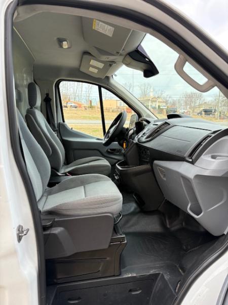 Ford Transit 250 Van Low Roof w/Sliding Pass. 130-in. WB 2016