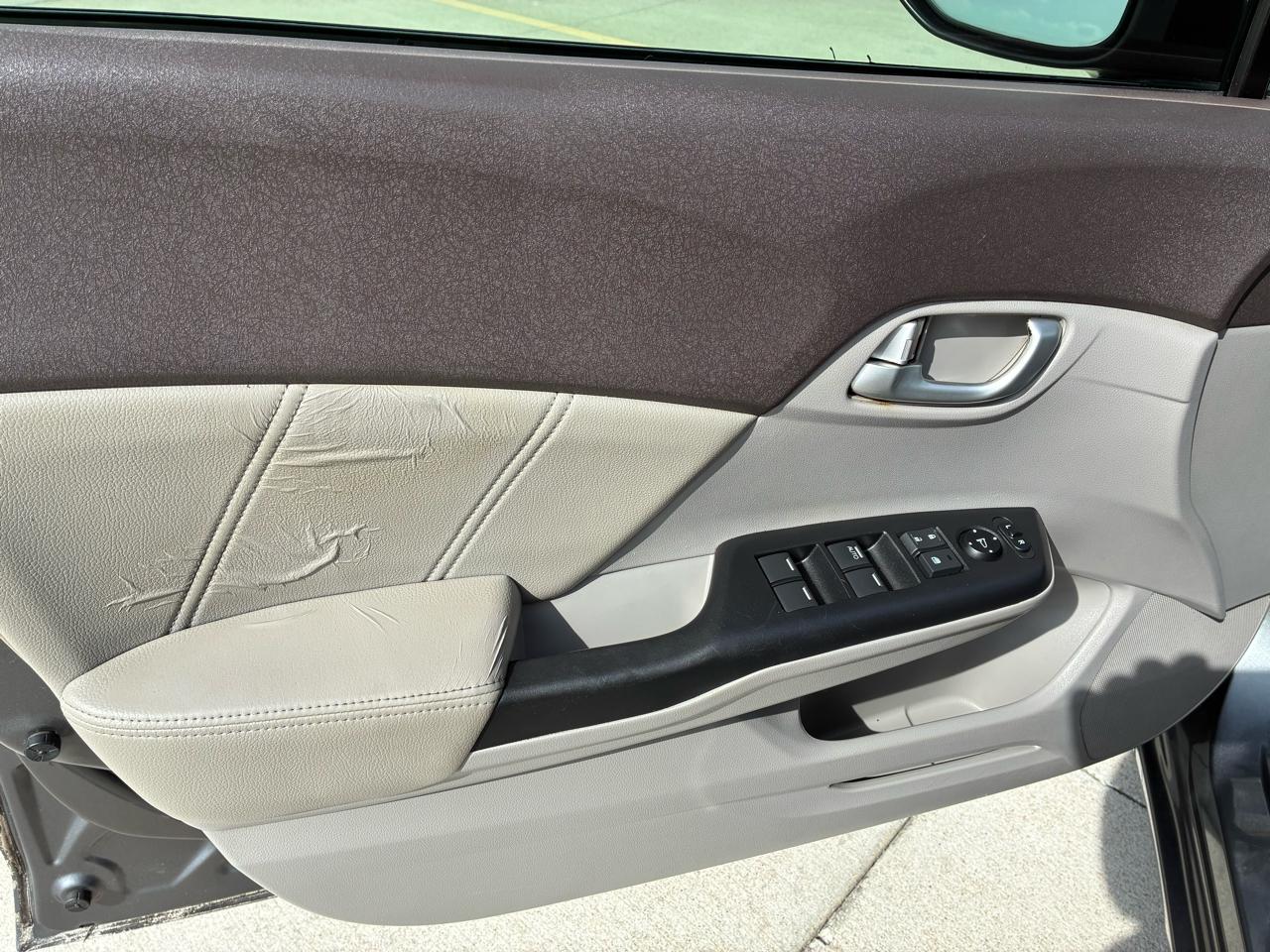 Honda Civic EX-L 4D Sedan w/Nav 2012