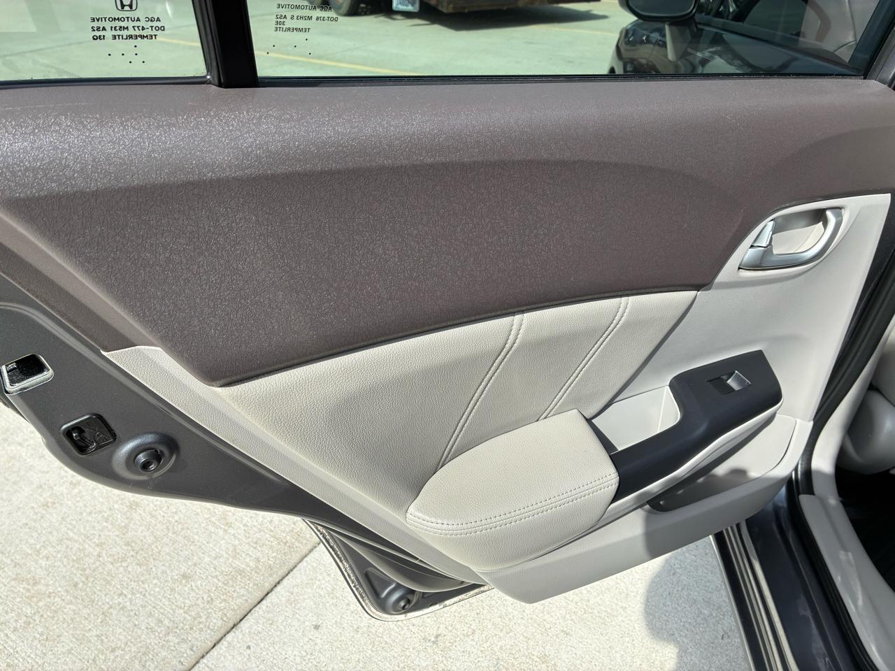 Honda Civic EX-L 4D Sedan w/Nav 2012