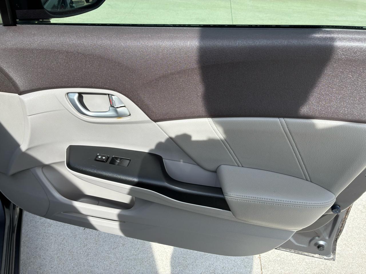 Honda Civic EX-L 4D Sedan w/Nav 2012