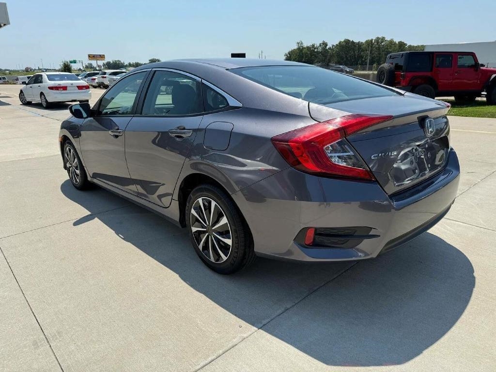 Honda Civic LX Sedan CVT 2016