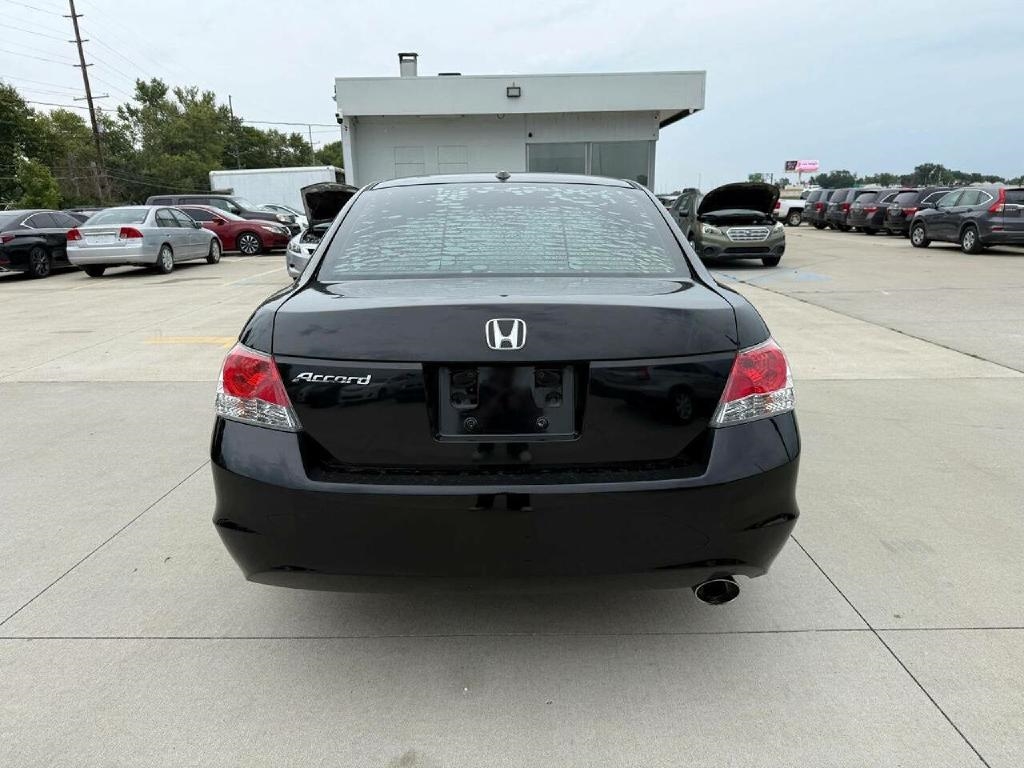 Honda Accord EX-L Sedan AT 2010