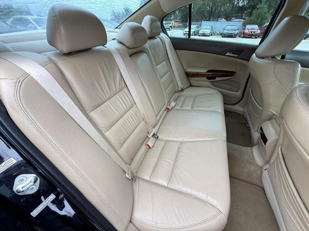 Honda Accord EX-L Sedan AT 2010