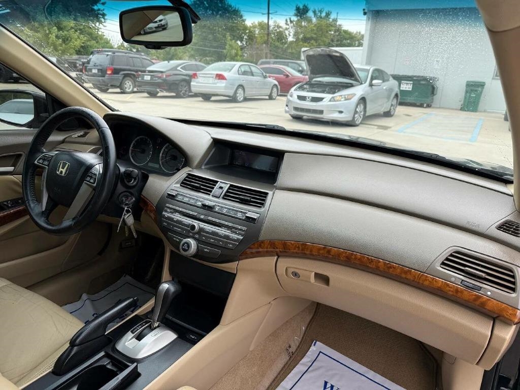 Honda Accord EX-L Sedan AT 2010