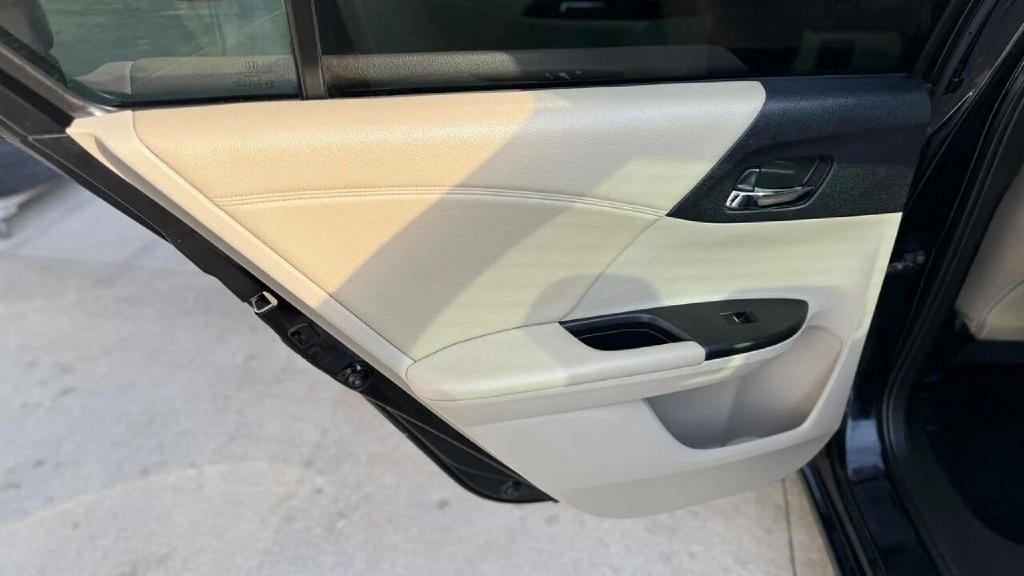 Honda Accord EX-L Sedan CVT 2015