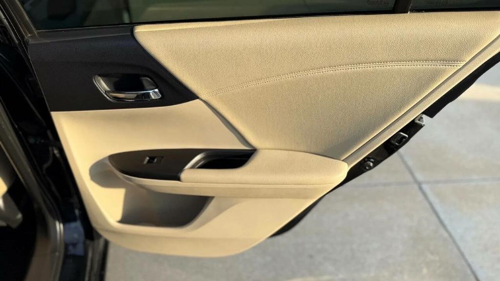 Honda Accord EX-L Sedan CVT 2015