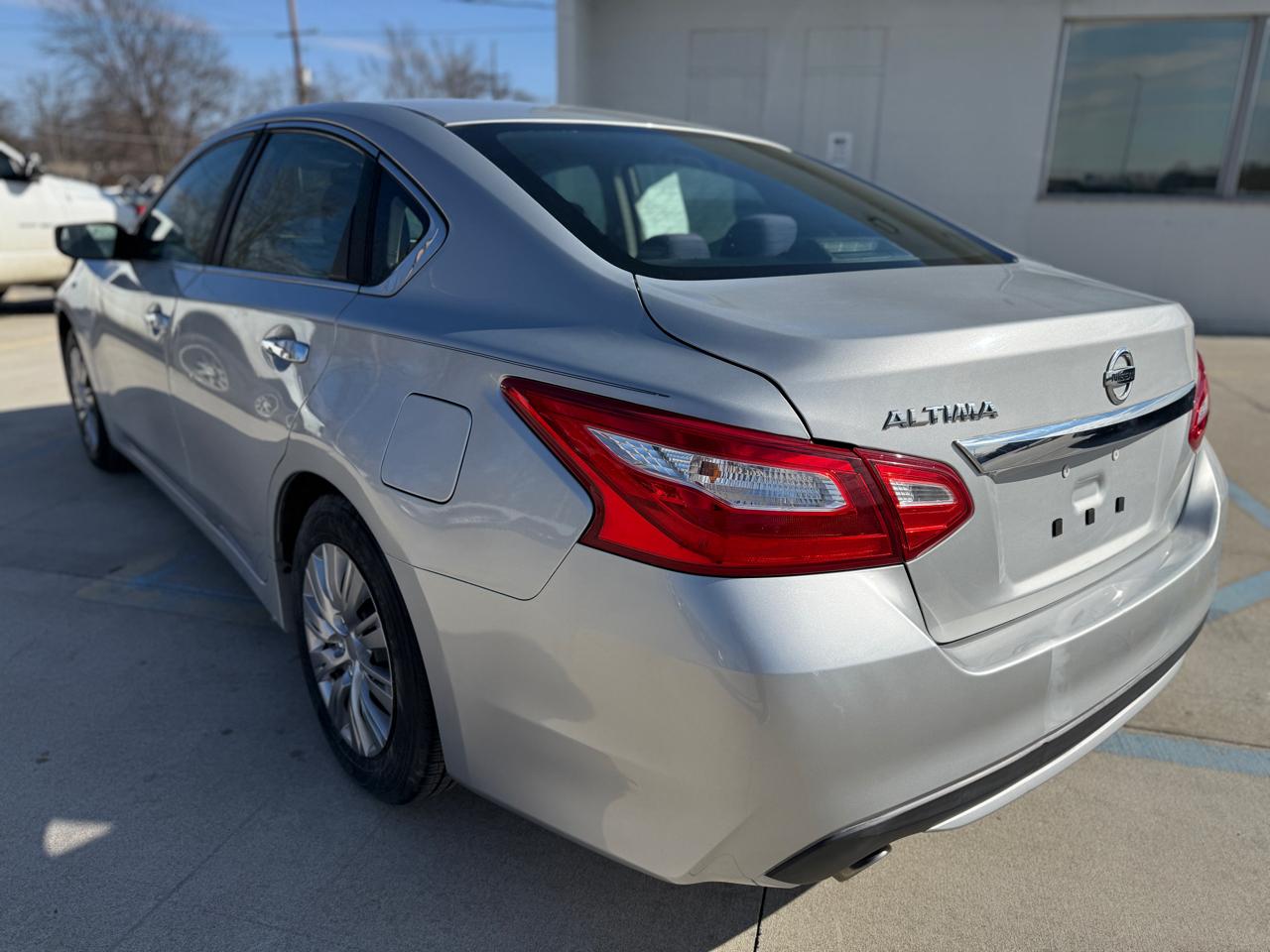 Nissan Altima 2.5 S 2016