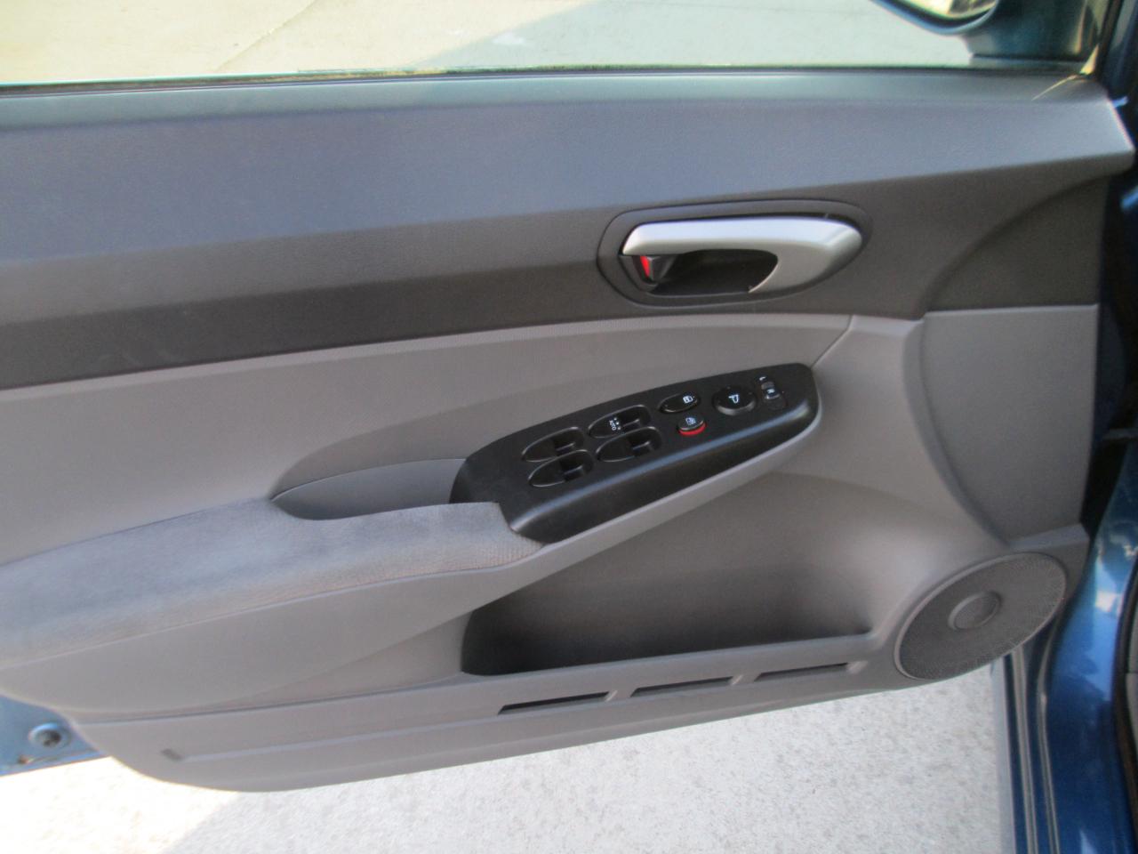 Honda Civic LX Sedan AT 2007