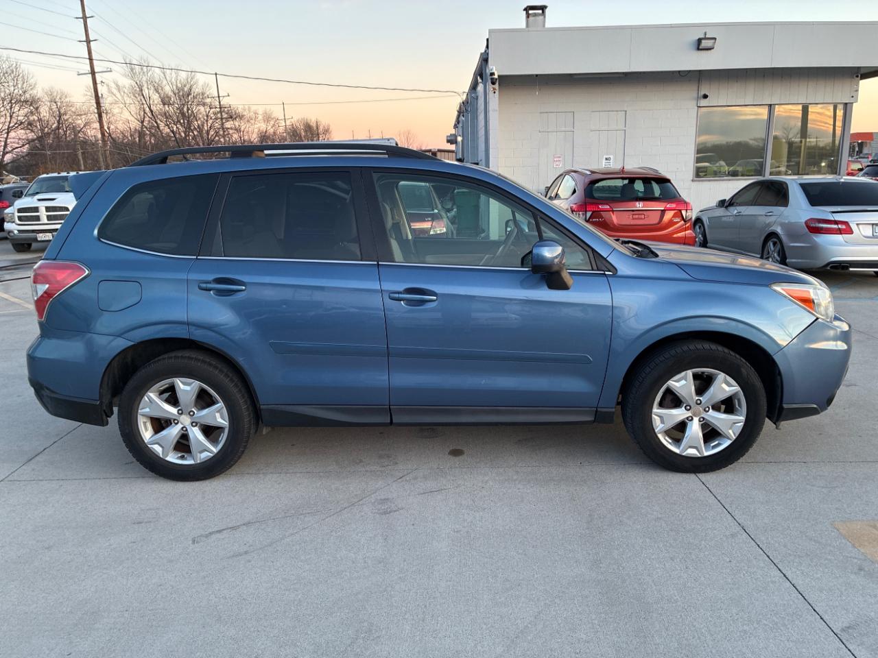 Subaru Forester 2.5i Touring 2015