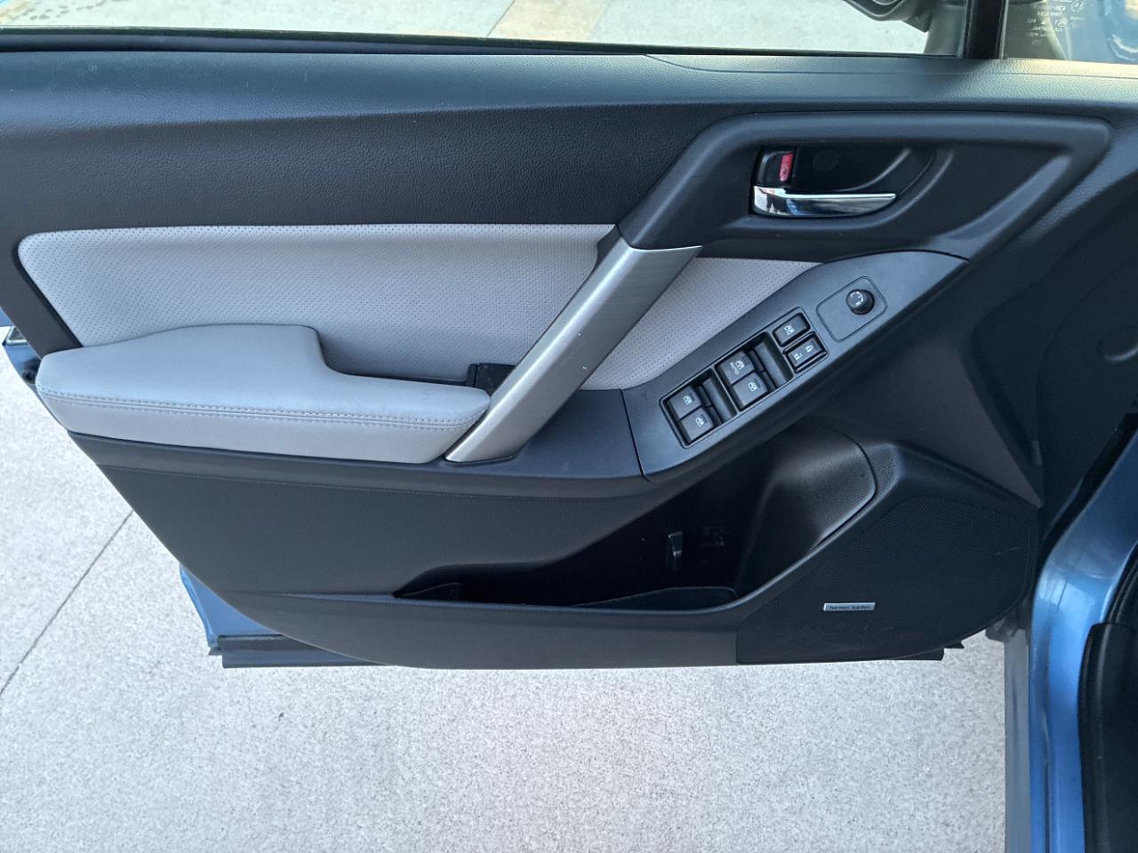 Subaru Forester 2.5i Touring 2015