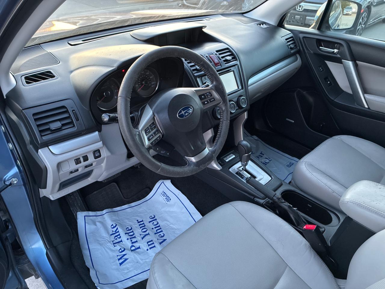 Subaru Forester 2.5i Touring 2015