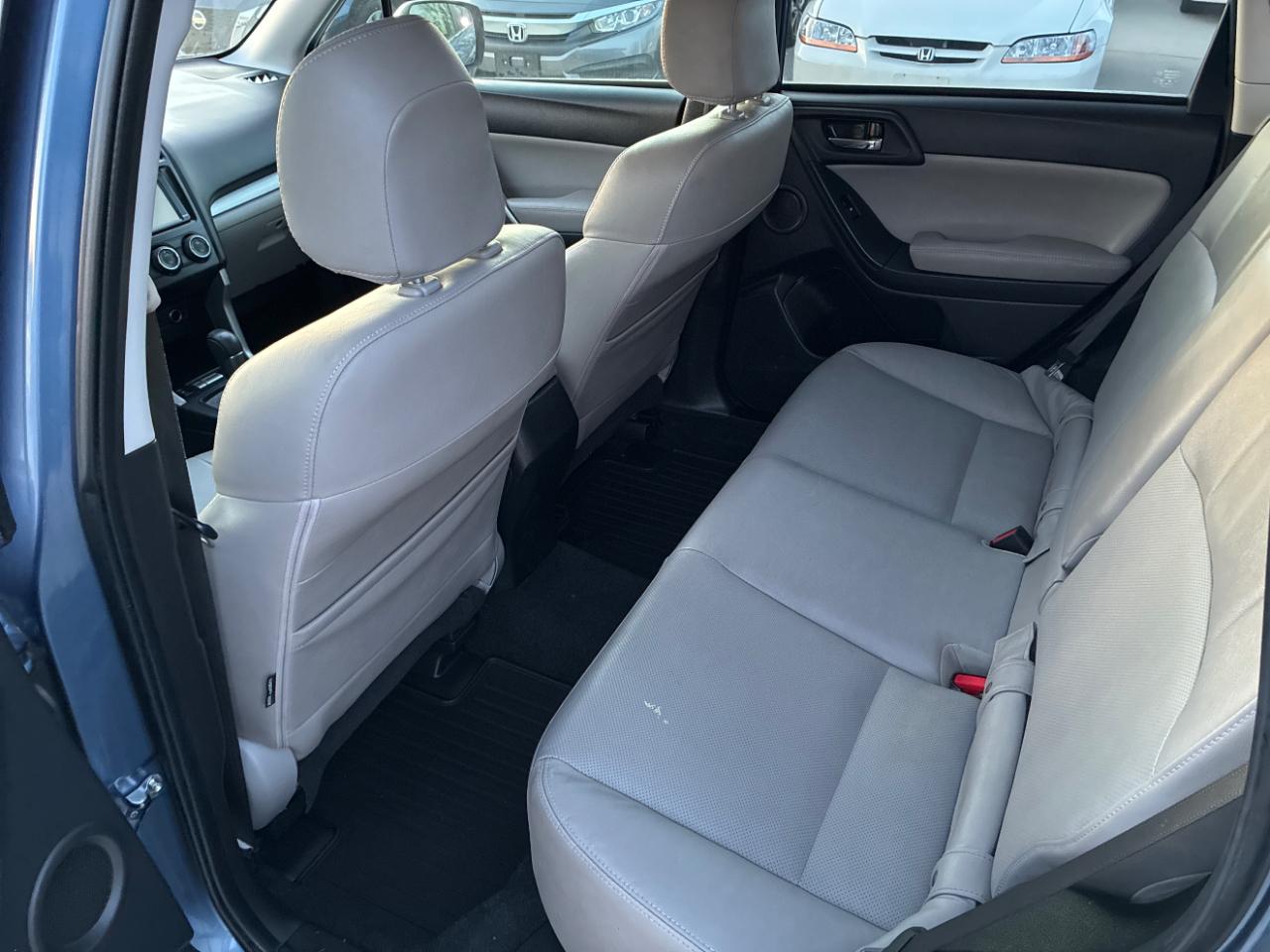 Subaru Forester 2.5i Touring 2015