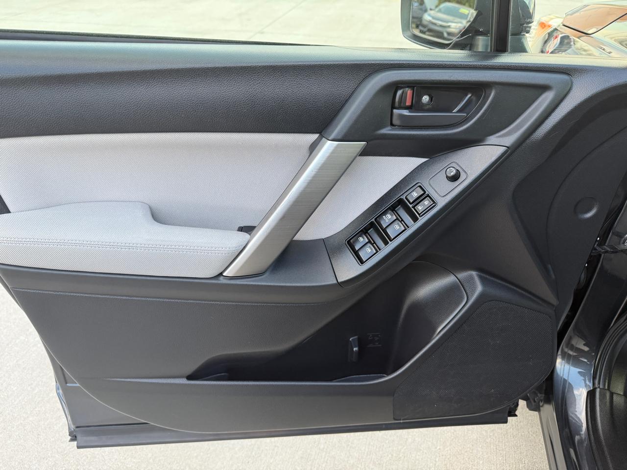 Subaru Forester 2.5i Premium 2015