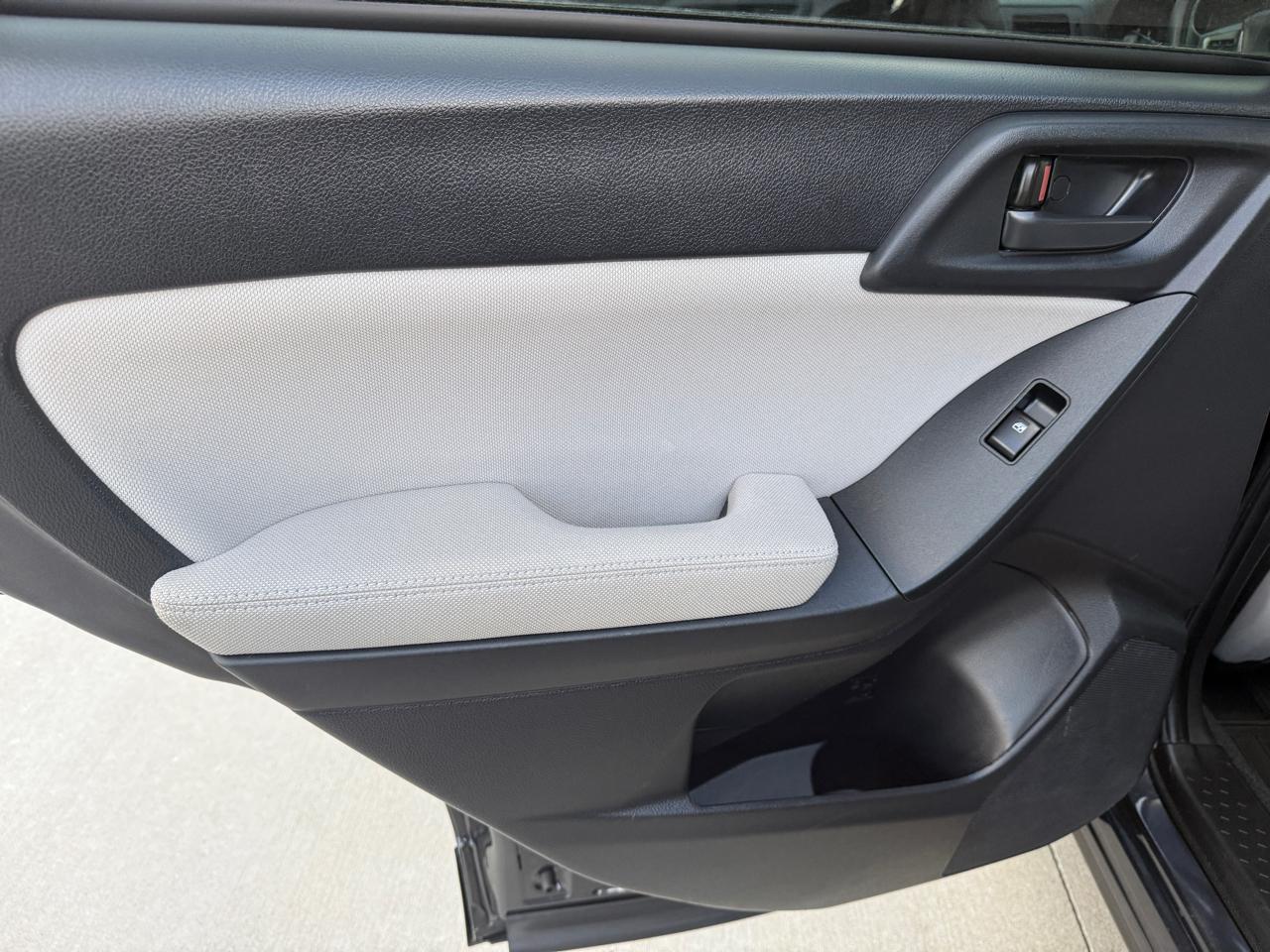 Subaru Forester 2.5i Premium 2015