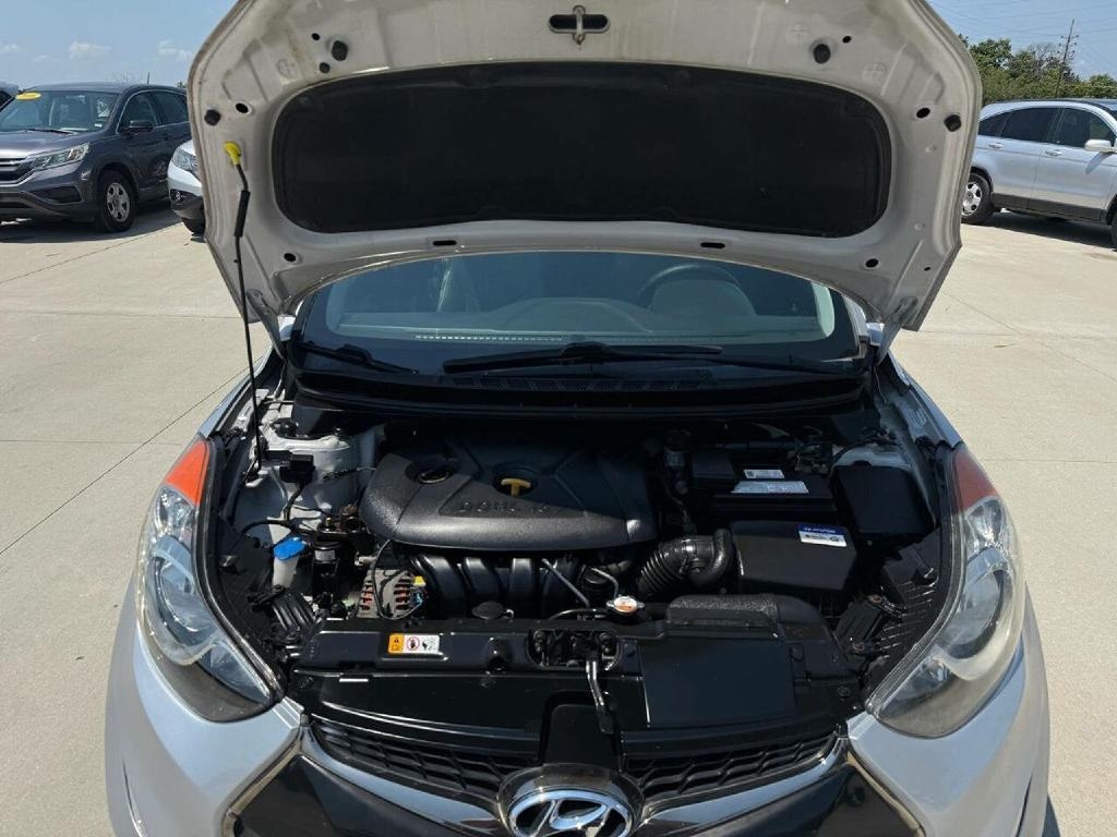 Hyundai Elantra SE Coupe M/T 2013