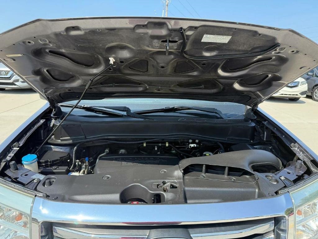 Honda Pilot LX 4WD 5-Spd AT 2015