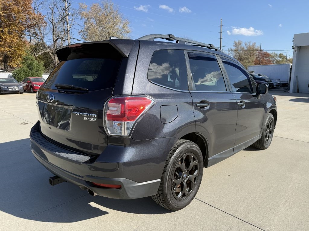 Subaru Forester 2.5i Limited 2017