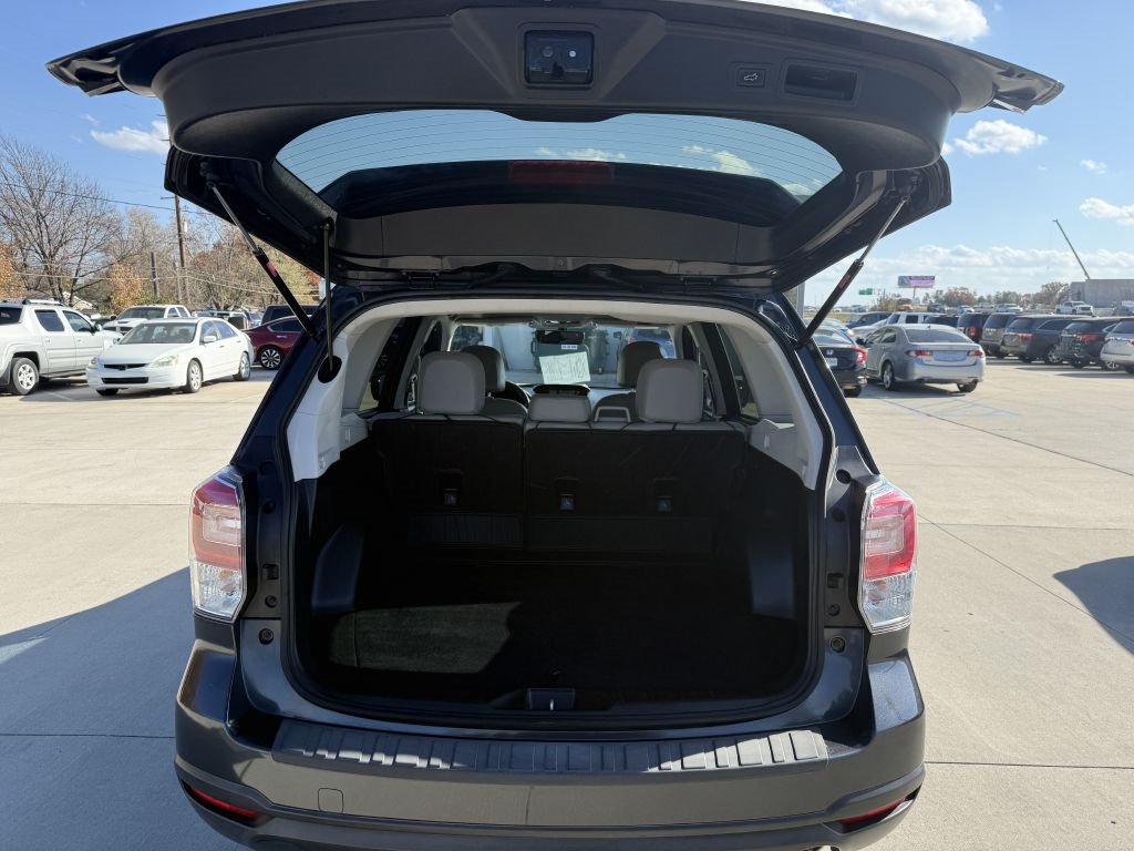 Subaru Forester 2.5i Limited 2017