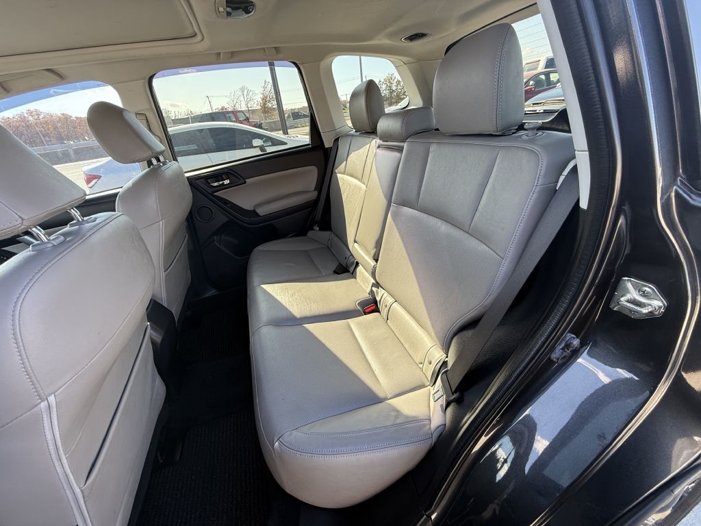 Subaru Forester 2.5i Limited 2017