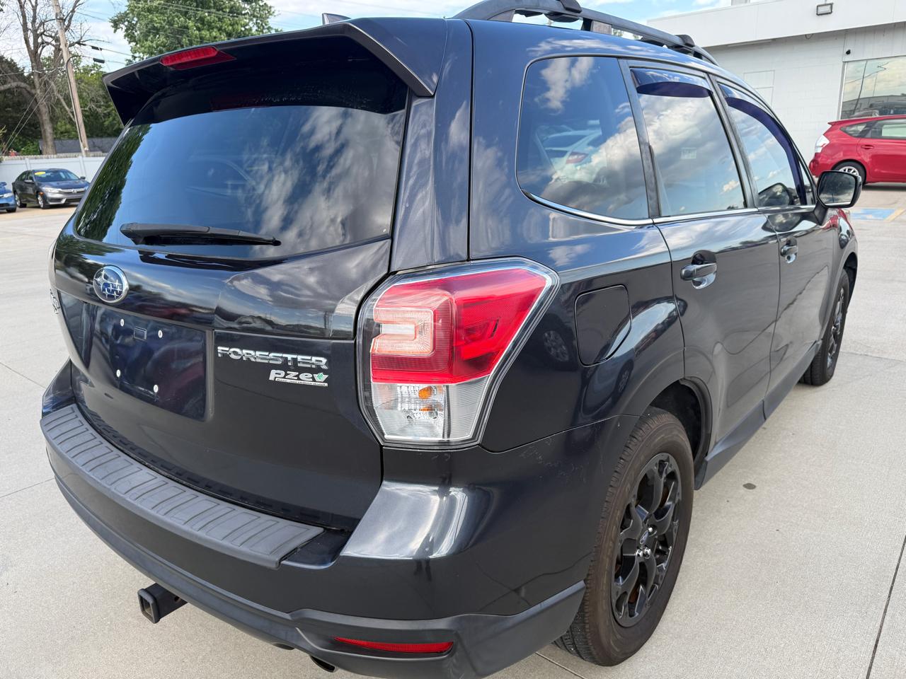 Subaru Forester 2.5i Limited 2017