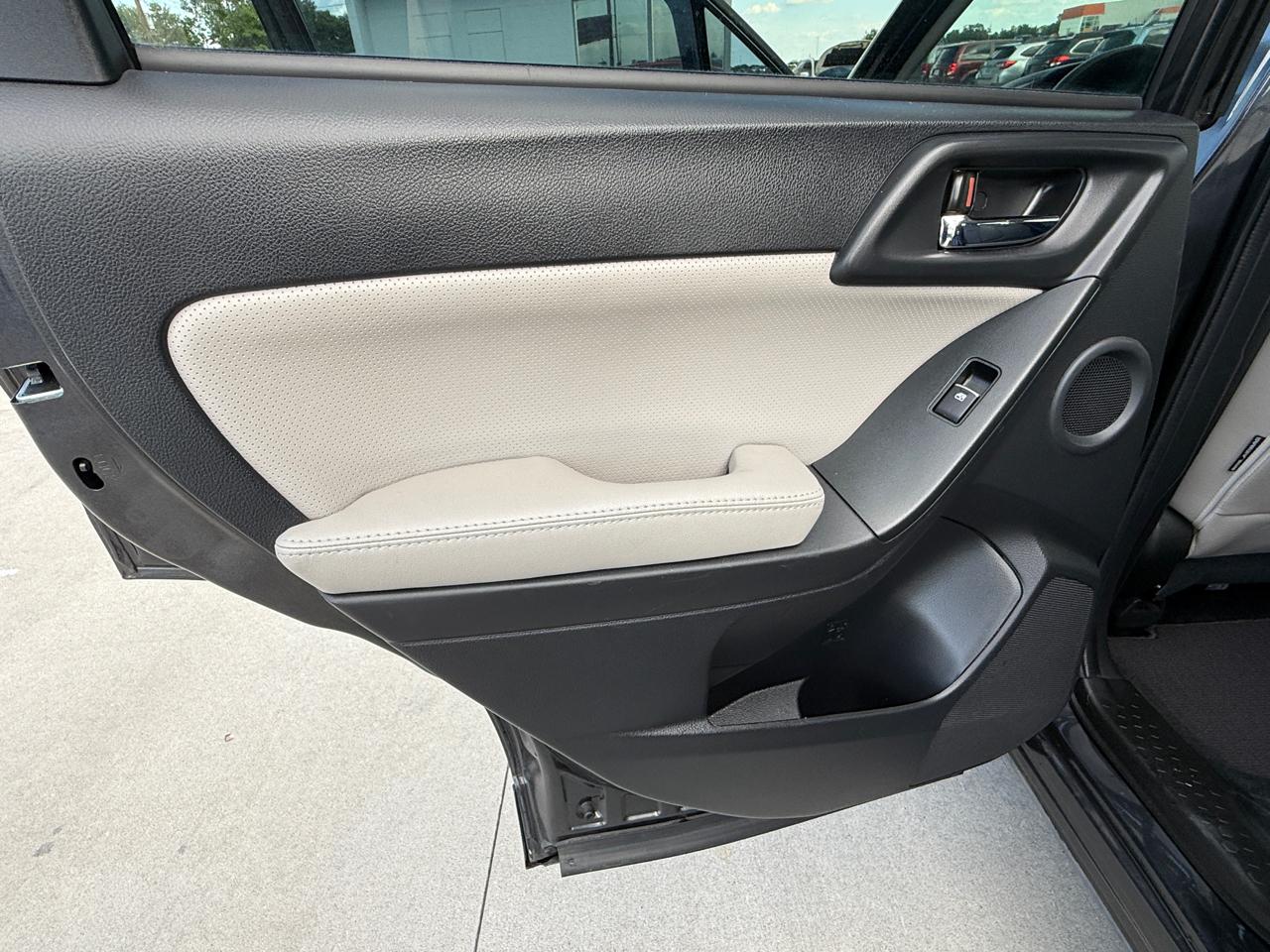 Subaru Forester 2.5i Limited 2017