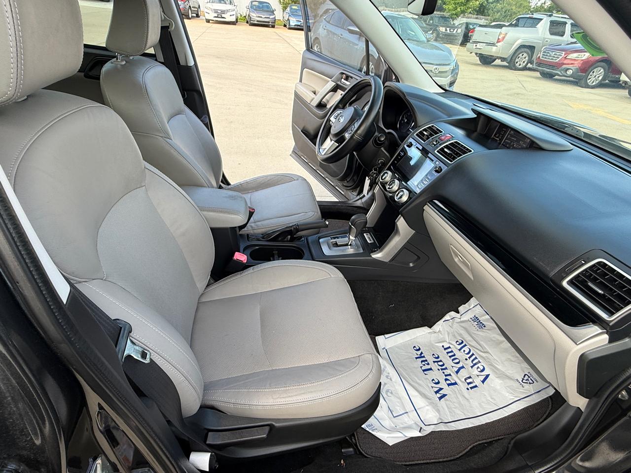 Subaru Forester 2.5i Limited 2017