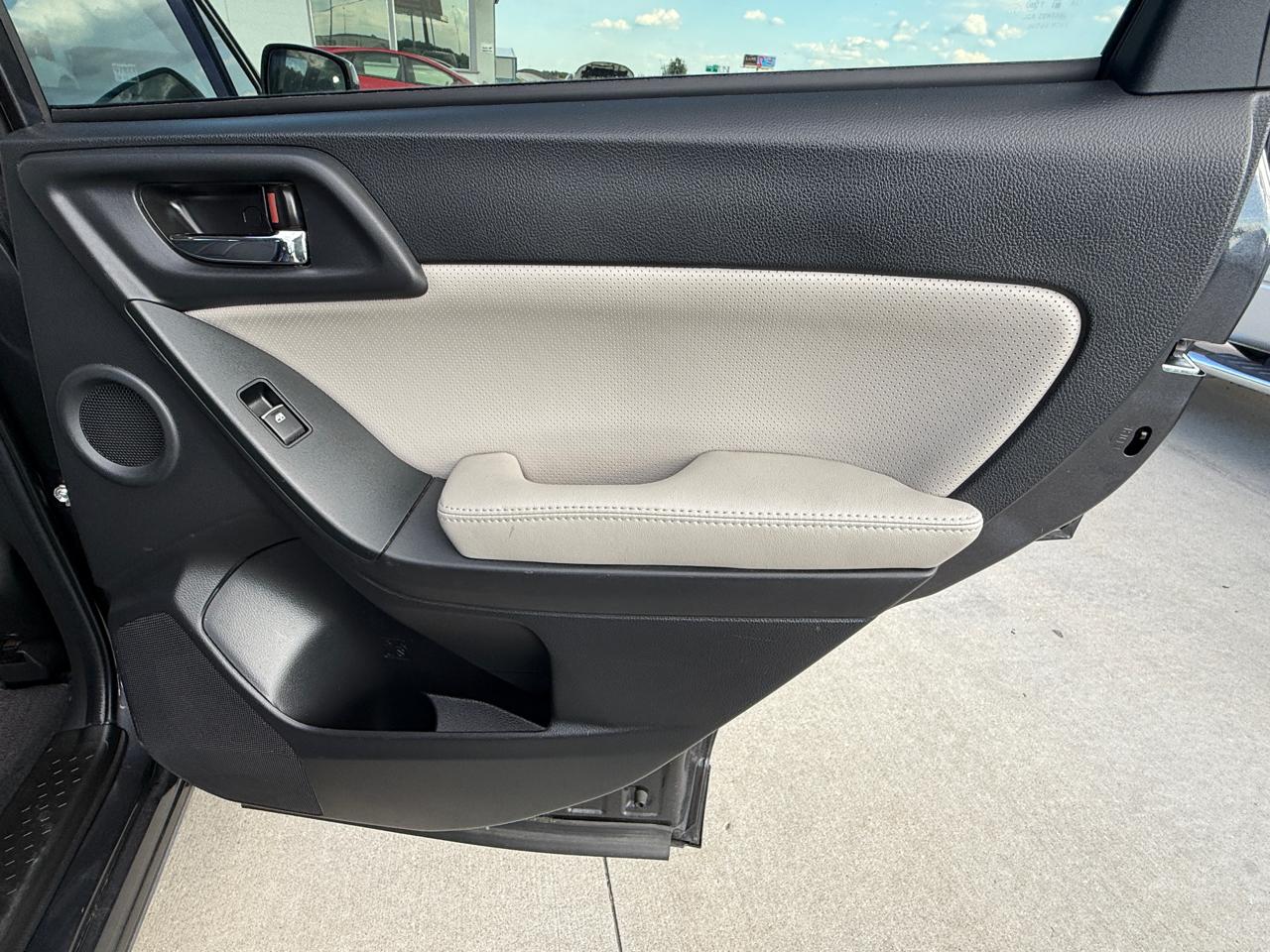 Subaru Forester 2.5i Limited 2017